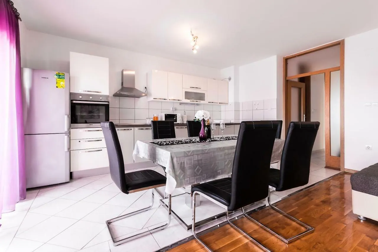 Apartments Gudelj Stobrec Croatia
